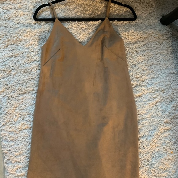 Aritzia Tan Vivienne Dress - Picture 3 of 4